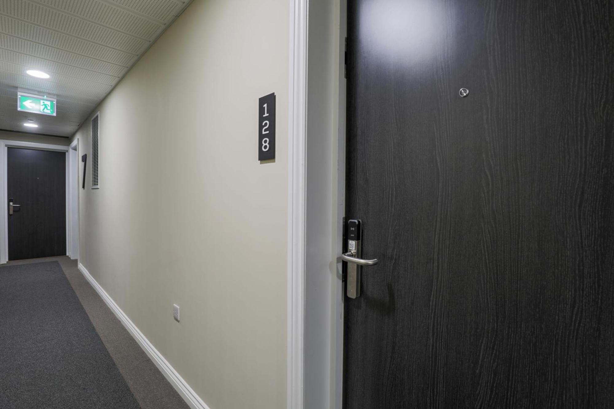 Springwell Suite - City Centre - Balcony & Pool Table - 3 Bed Leeds  Dış mekan fotoğraf