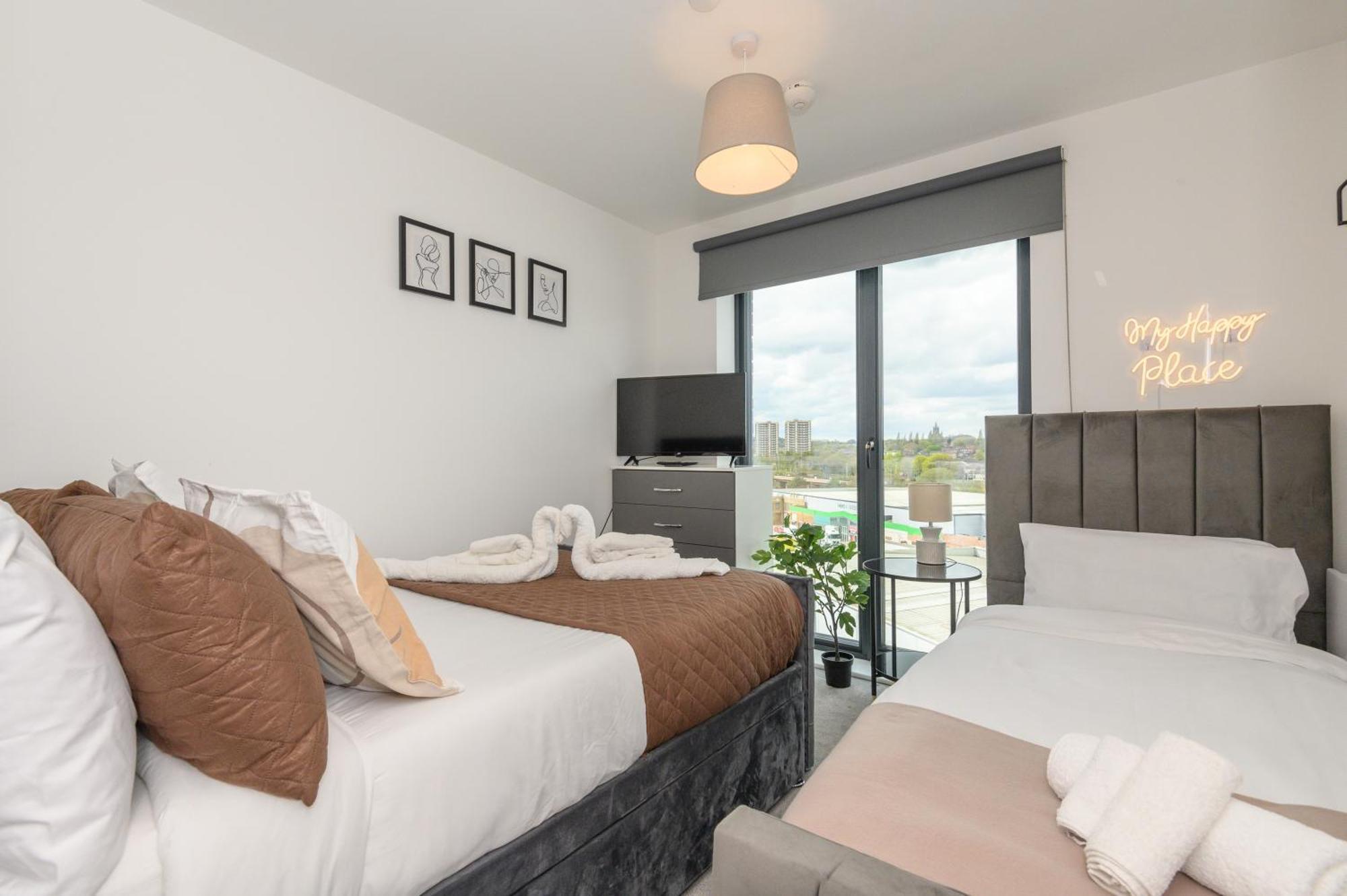 Springwell Suite - City Centre - Balcony & Pool Table - 3 Bed Leeds  Dış mekan fotoğraf